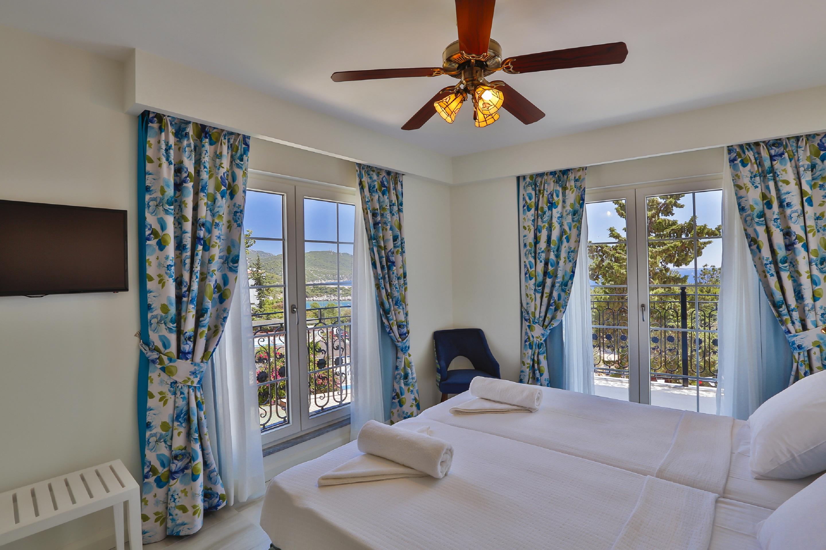 Livia Hotel Kaş Esterno foto