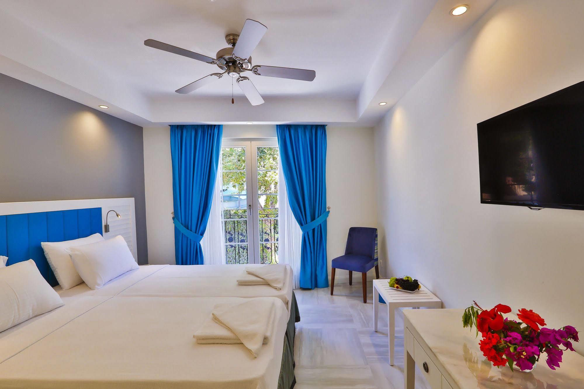 Livia Hotel Kaş Esterno foto